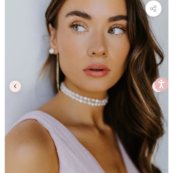 NWT Vella Modern Pearl Drop gold, untamed petals, sold out online - Picture 4 of 5